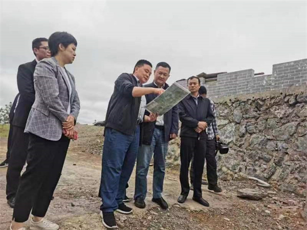 5月10日，副县长徐涌泗一行调研湖田山项目，米兰体育网页版党委书记、董事长洪筱明，湖田山执行董事邢辉姣陪同2.jpg